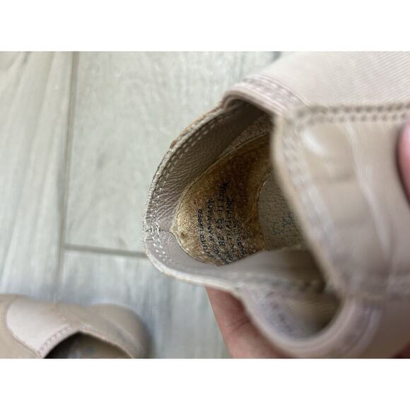 Capezio Tan Kids Shoes - Picture 4 of 4